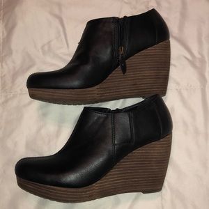 Dr. Scholl’s Harlie Wedge Bootie